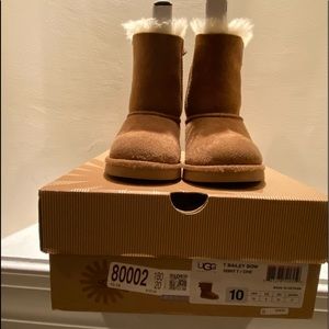 AUTHENTIC UGG ‘T Bailey Bow’ Boots in box